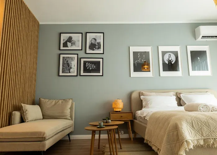 Galleria Apartment *